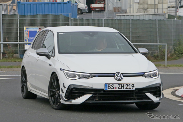 謎のVW『ゴルフR』プロトタイプ(スクープ写真)