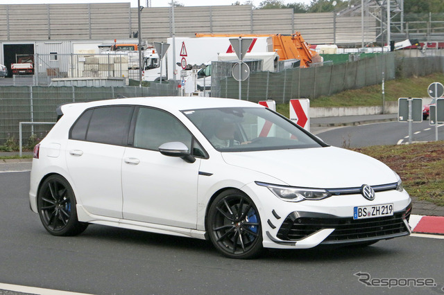 謎のVW『ゴルフR』プロトタイプ(スクープ写真)