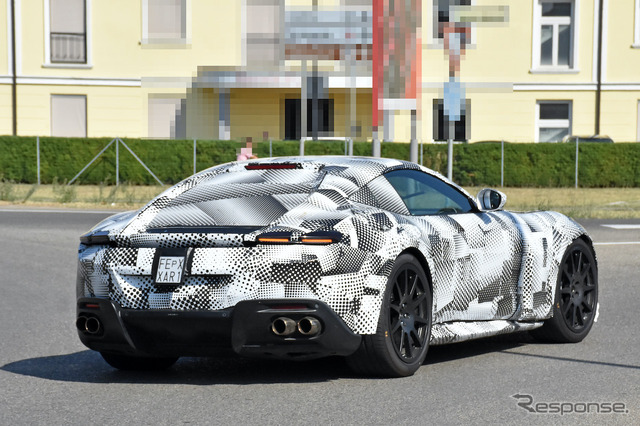 フェラーリ 812スーパーファスト 後継モデル(スクープ写真)