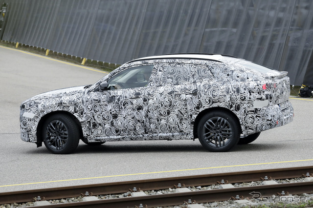 BMW X2 次期型プロトタイプ(スクープ写真)