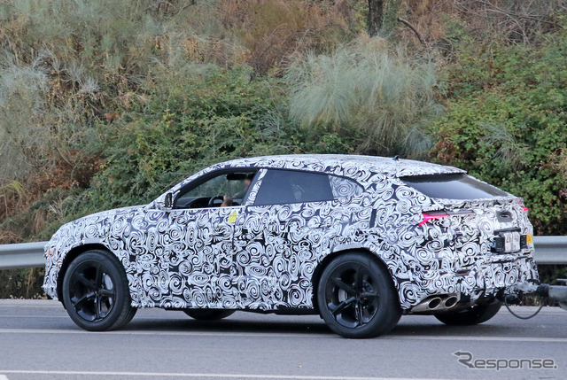 ランボルギーニ ウルスPHEV プロトタイプ(スクープ写真)