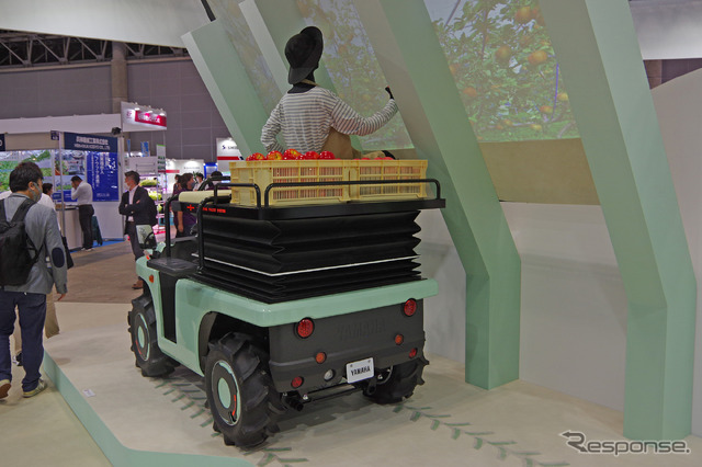 ヤマハ発動機が公開した「Auto Guided Orchard Support vehicle」(果樹園作業支援自動走行車)