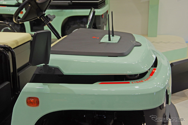 ヤマハ発動機が公開した「Auto Guided Orchard Support vehicle」(果樹園作業支援自動走行車)