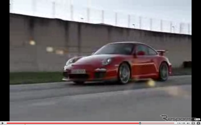 ポルシェ 911 GT3、サーキットを激走!!