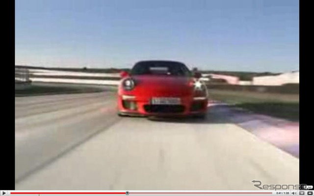 ポルシェ 911 GT3、サーキットを激走!!
