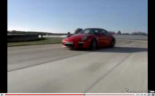 ポルシェ 911 GT3、サーキットを激走!!