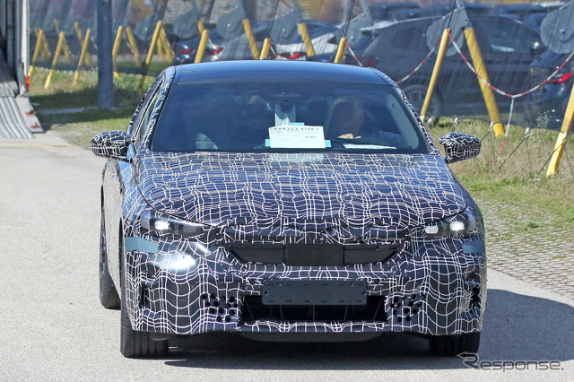 BMW i5 M60 プロトタイプ(スクープ写真)