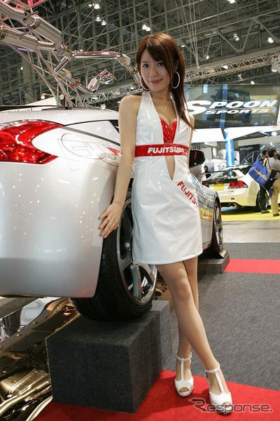 【東京オートサロン09】写真蔵…FUJITSUBO