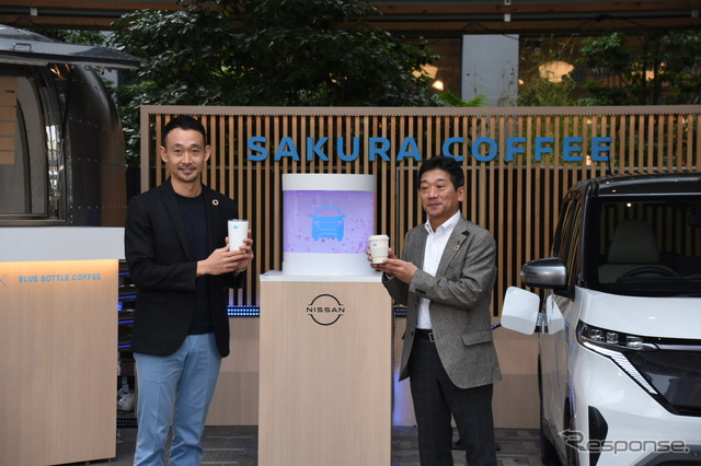 SAKURA COFFEE 伊藤氏(左)と神田氏(右)