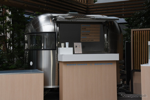 SAKURA COFFEE 給電前の店舗