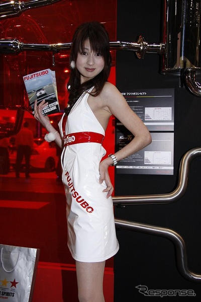 【東京オートサロン09】写真蔵…FUJITSUBO