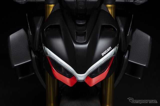 ドゥカティ・ストリートファイター V4 SP2