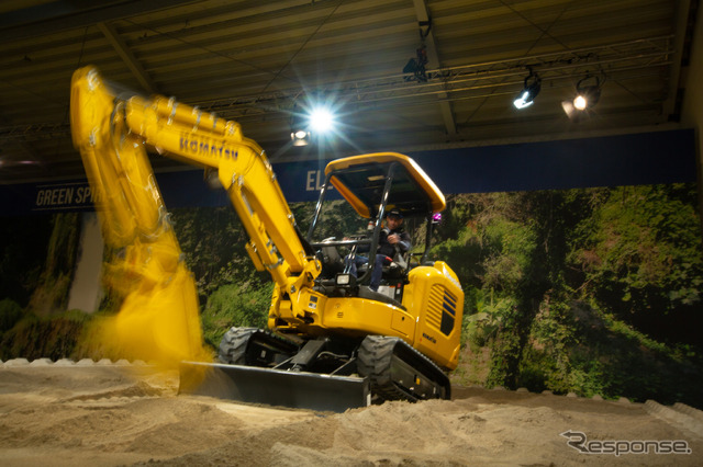 コマツがBauma 2019に出展した電動ショベルのプロトタイプ