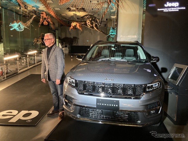 ヘグストロム社長とジープ・コマンダー