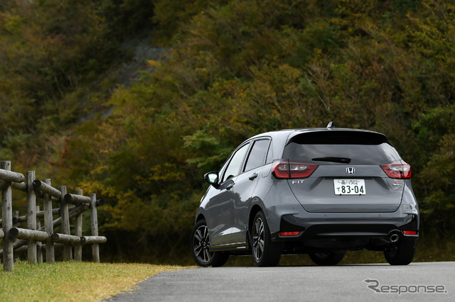 ホンダ・フィット e:HEV RS