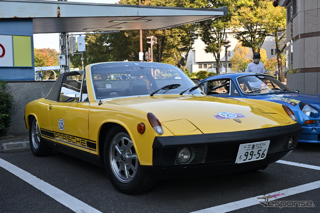 パレードの参加車両