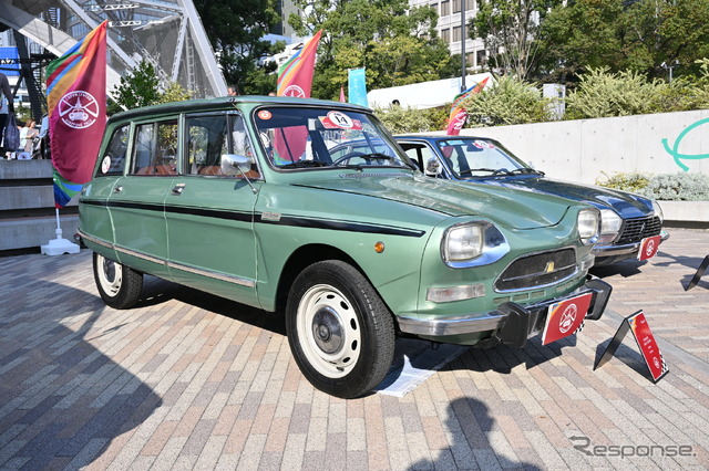 「シャンゼリゼの風」展で展示されたシトロエンの車両