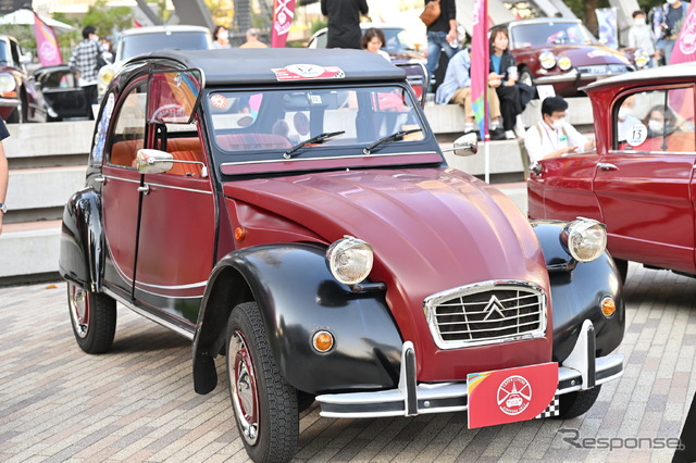 「シャンゼリゼの風」展で展示されたシトロエンの車両