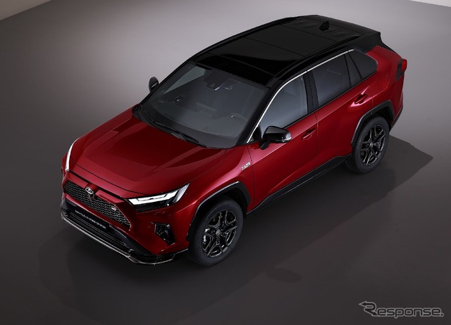 トヨタ RAV4 プラグインハイブリッド GR SPORT(欧州仕様)