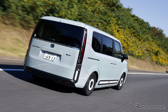 Honda ステップワゴン e:HEV AIR(純正アクセサリー装着車)