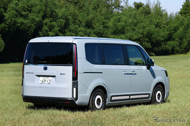 Honda ステップワゴン e:HEV AIR(純正アクセサリー装着車)