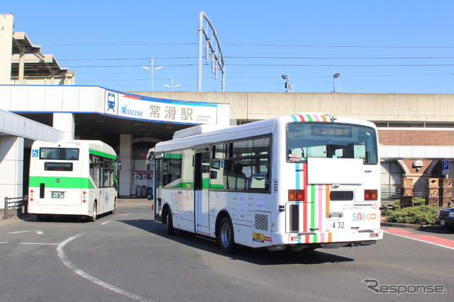 名鉄空港線 常滑駅を自動運転で着発する埼玉工業大学の自動運転バス(日野レインボーIIベース)