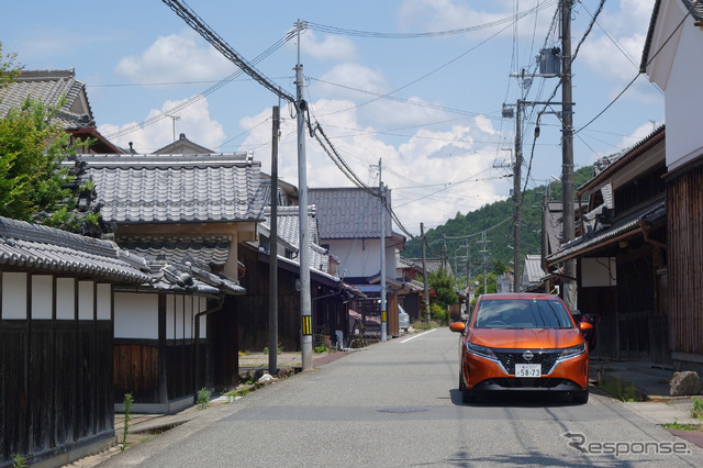 兵庫・丹波篠山の福住にて記念撮影。