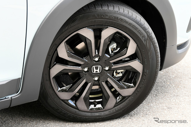 ホンダ フィット e:HEV CROSSTAR(AWD)