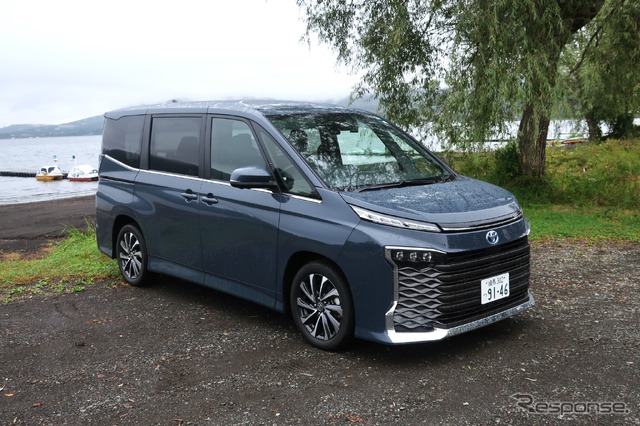 トヨタ ヴォクシー