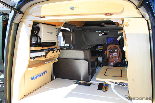 オートワンの軽自動車キャンピングカー『給電くんPOPUPルーフ』(お台場キャンピングカーフェア2022)