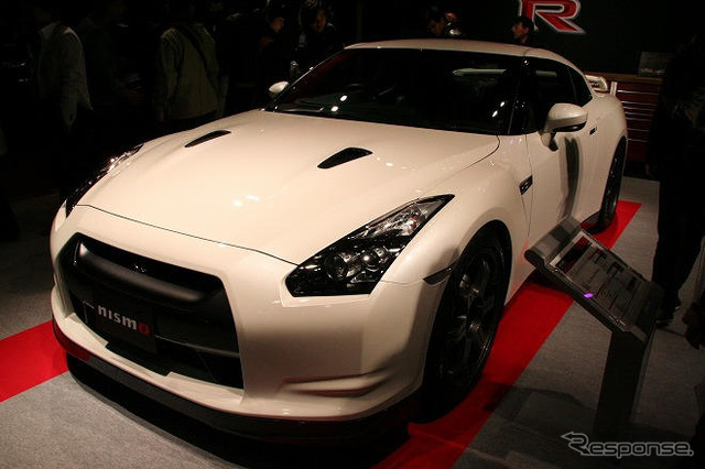 【東京オートサロン09】写真蔵…日産 GT-R NISMOクラブスポーツパッケージ