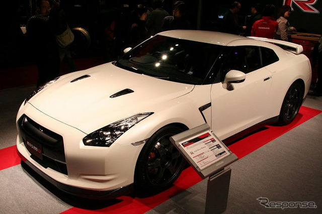 【東京オートサロン09】写真蔵…日産 GT-R NISMOクラブスポーツパッケージ