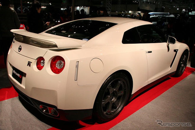【東京オートサロン09】写真蔵…日産 GT-R NISMOクラブスポーツパッケージ