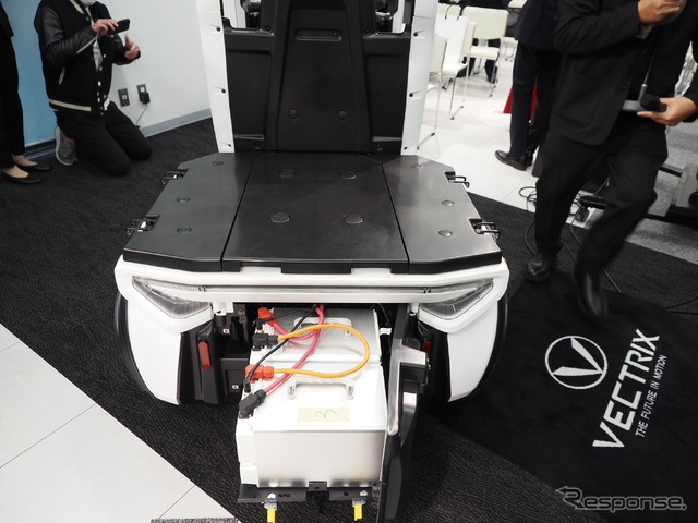 ベクトリクス「i-Cargo」の荷台とバッテリー