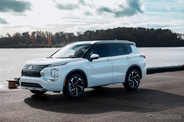 三菱アウトランダーPHEV（北米仕様）