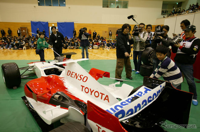 鈴鹿で『F1の学校』開催、500人が参加