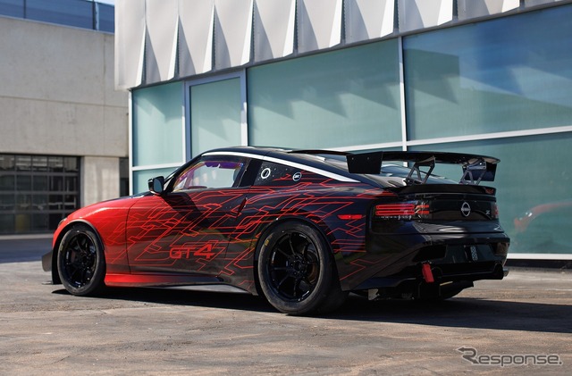 Nissan Z GT4