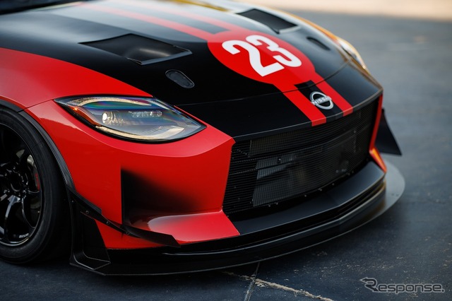 Nissan Z GT4