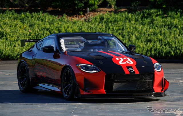 Nissan Z GT4
