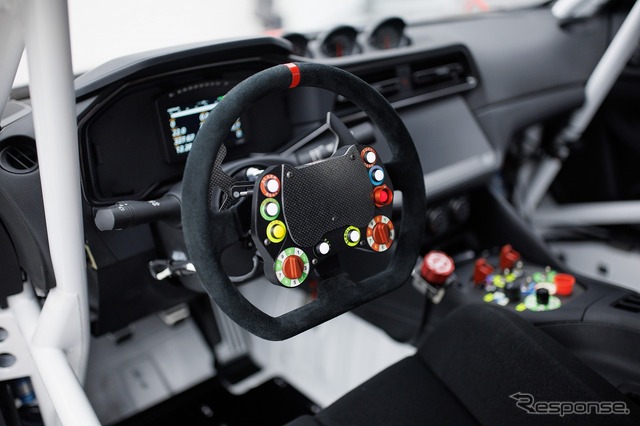 Nissan Z GT4