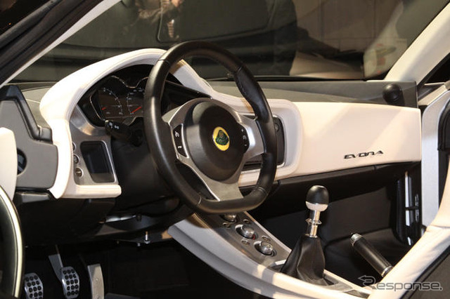 【ロータス エヴォーラ 日本発表】ATモデルも追加予定