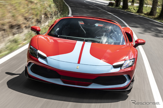 フェラーリ 296GTS アセット・フィオラノ