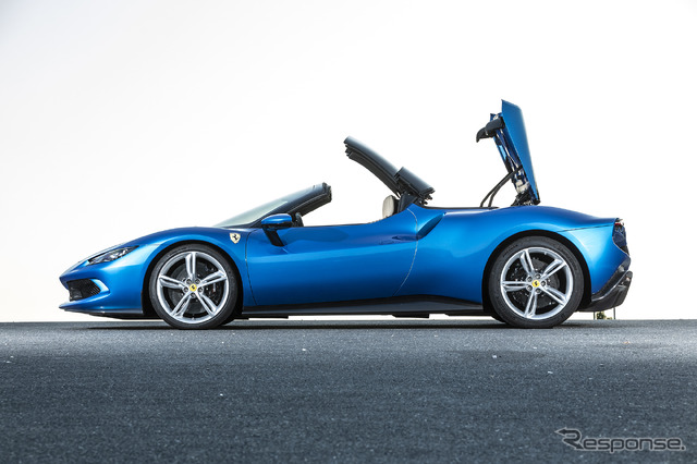 フェラーリ 296GTS
