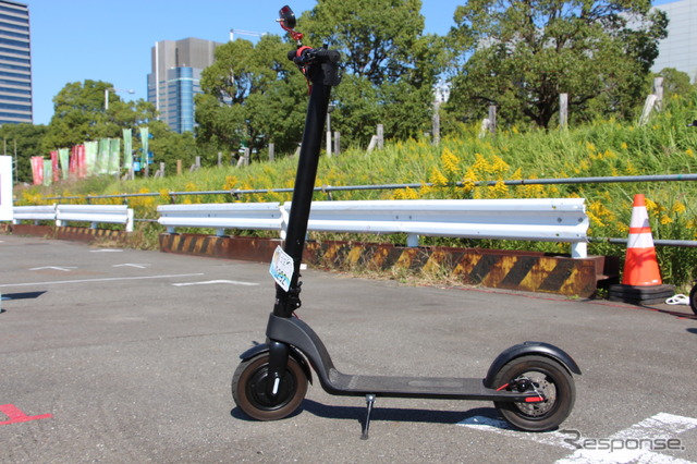 電動キックボード「MANTIS Jr.」