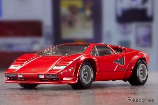 ランボルギーニ カウンタック5000 QV(11月発売予定)