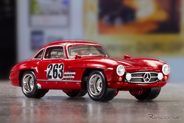メルセデス・ベンツ 300 SL(11月発売予定)