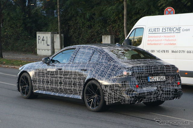 BMW M5 次期型プロトタイプ（スクープ写真）