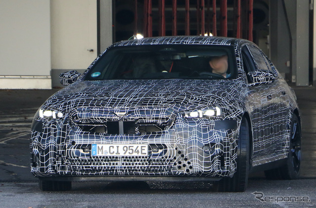 BMW M5 次期型プロトタイプ(スクープ写真)