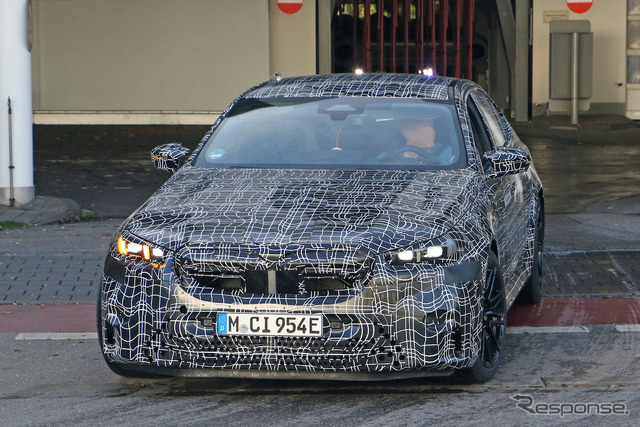 BMW M5 次期型プロトタイプ(スクープ写真)