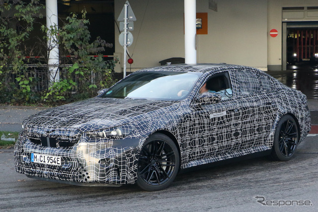 BMW M5 次期型プロトタイプ(スクープ写真)